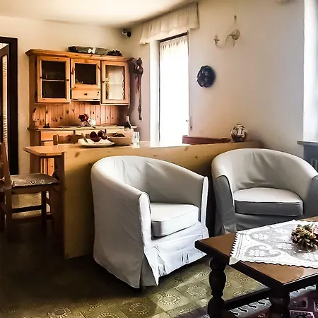 Lo Chalet Di 아파트 아지아고