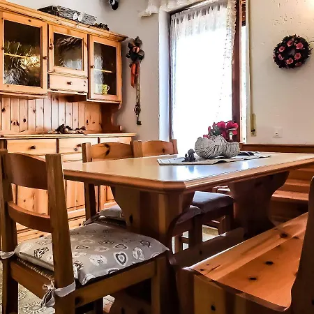 Lo Chalet Di 아지아고